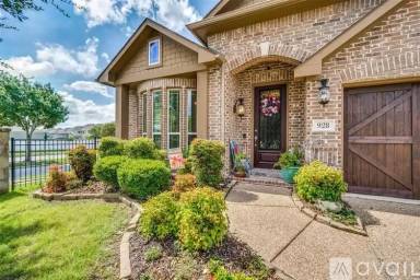 Main picture of 928 Lighthouse Ln