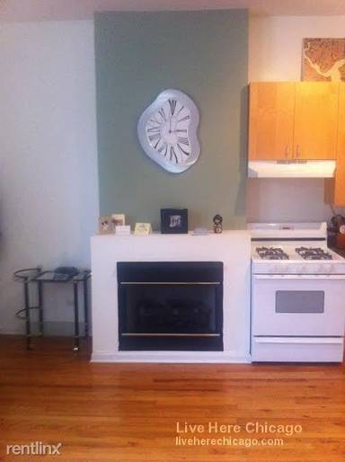 Main picture of 2401 W North Ave