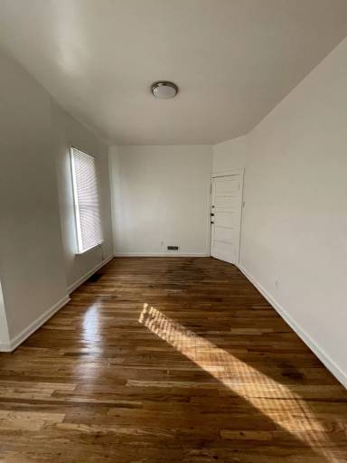 Main picture of 38 J St