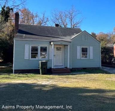 Main picture of 1607 Ramsey St