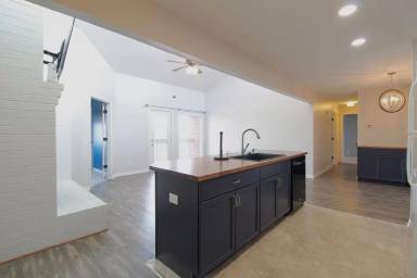 Main picture of 1018 Blue Ridge Dr