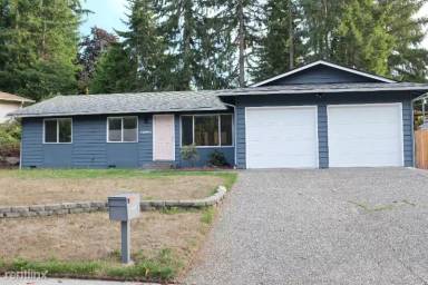 Main picture of 13501 SE 161st Pl