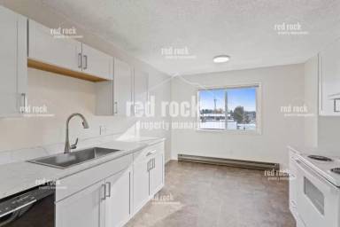 Main picture of OT - 107 East Hattie Avenue - 4