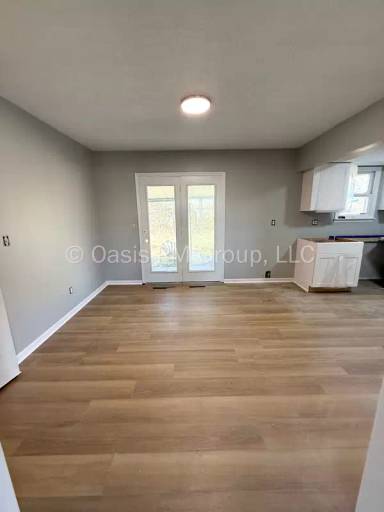 Main picture of 9577 104th