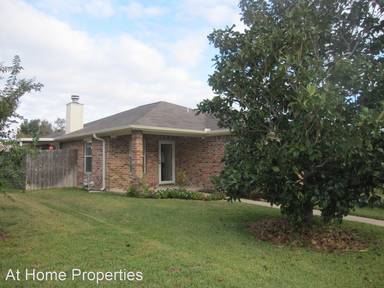 Main picture of 806 Azalea Ct
