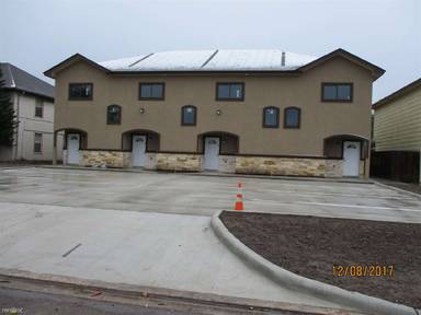 Main picture of 113 Adelita St