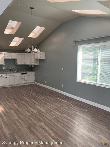 Main picture of 2501 Rose Marie Dr