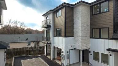 Main picture of 4632 N Iota Ln