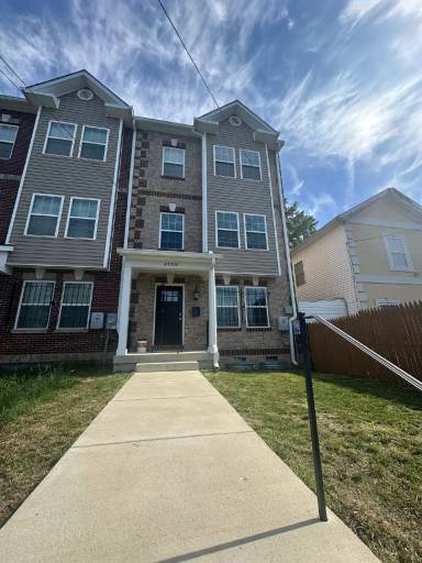 Main picture of 4908 D St SE