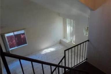 Main picture of 727 N Driftwood Ave