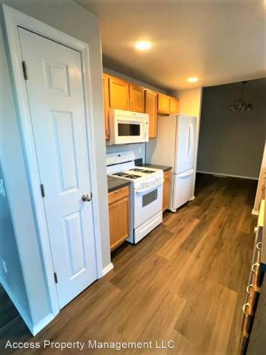 Main picture of 4144 Box Berry Ct NE