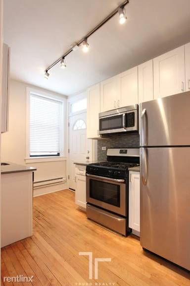 Main picture of 2317 N Rockwell St