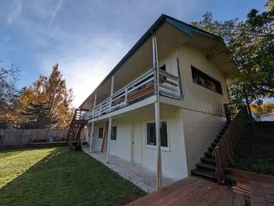 Main picture of 570 Tower Dr NW