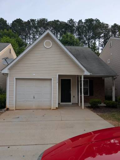 Main picture of 176 Lossie Ln