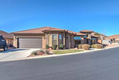 Main picture of 2031 E Colorado Dr