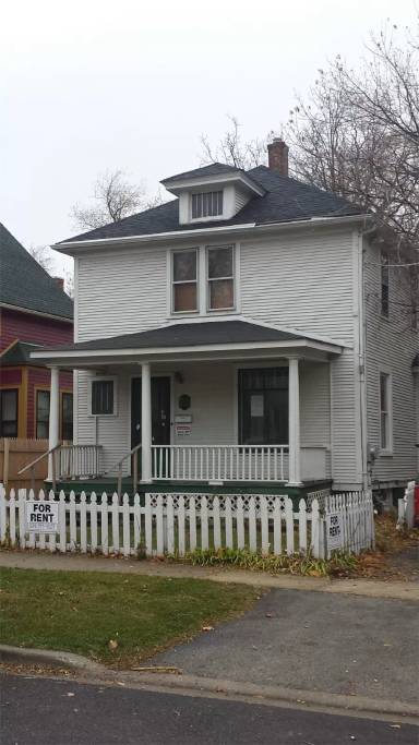 Main picture of 512 2nd St
