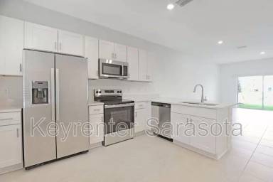 Main picture of 16515 San Nicola Pl