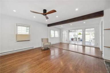 Main picture of 35 Caldwell Ave