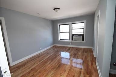 Main picture of 550 W Arlington Pl Apartments