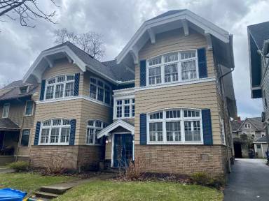 Main picture of 1075 Park Ave