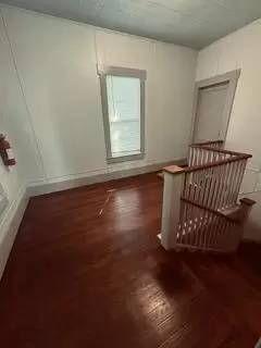 Main picture of 1221 W 2nd Ave