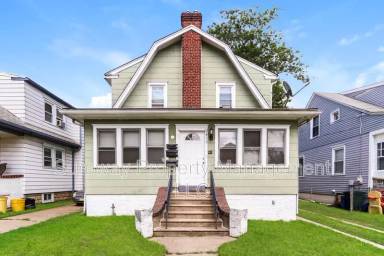 Main picture of 2410 46th St