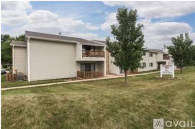Main picture of 1510 Spyglass Hl NE