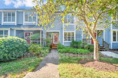 Main picture of 10014 Dulaney Ct