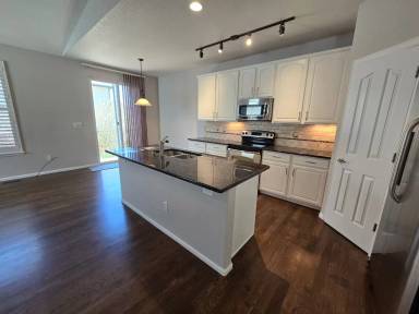 Main picture of 1927 Rannoch Dr