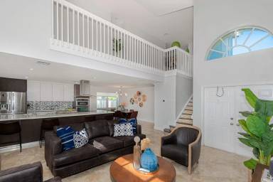 Main picture of 18045 SW 29th Ct