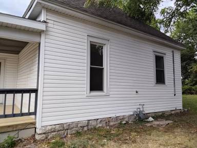 Main picture of 1632 N Irving Ave