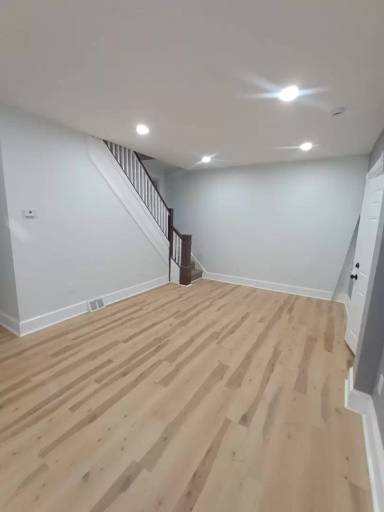 Main picture of 215 Hamilton Ave