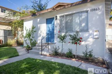 Main picture of 10863 Kling St