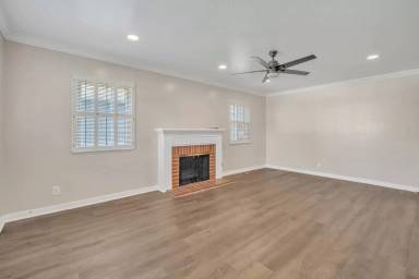 Main picture of 4620 B St