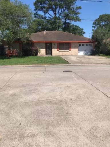 Main picture of 301 Cascade Dr