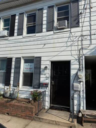 Main picture of 25 E Allen St