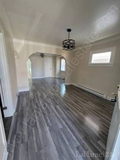 Main picture of 1310 Albert St