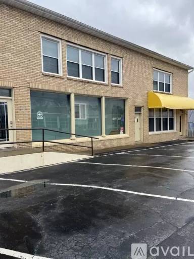 Main picture of 1422 E State St