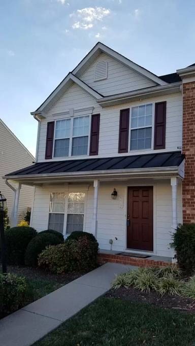 Main picture of 912 Dominion Townes Ct
