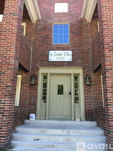 Main picture of 1216 S Saint Louis Ave