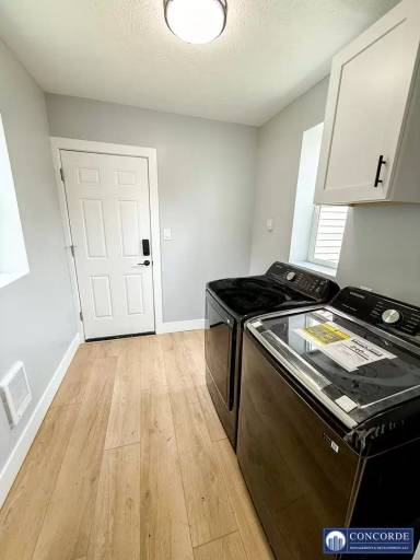 Main picture of 3210 S 48th St