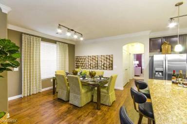 Main picture of Lakeline Creek