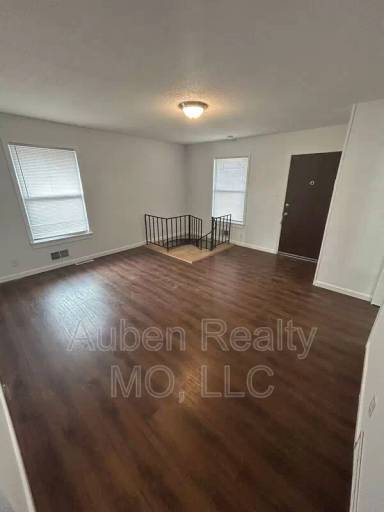 Main picture of 20808 E 13th Ter S