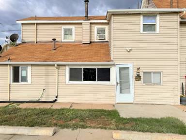 Main picture of 105 Elbow Ct