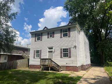 Main picture of 1338 N 8th St