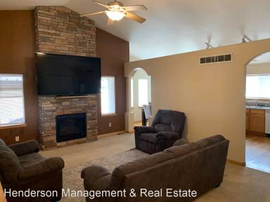 Main picture of 3302 Laguna St