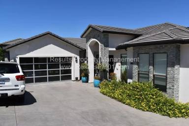 Main picture of 3923 Rutlan Way