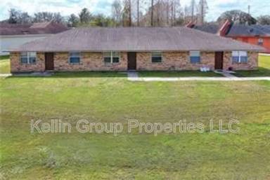 Main picture of 858 Fox Lake Dr