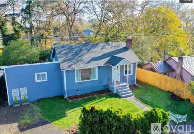 Main picture of 224 S 9th St