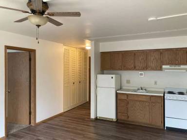 Main picture of 953 Woodside Ave